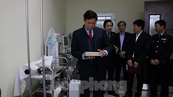 Thứ trưởng Bộ Y tế kiểm tra công tác phòng chống dịch bệnh tại biên giới Lạng Sơn - ảnh 1