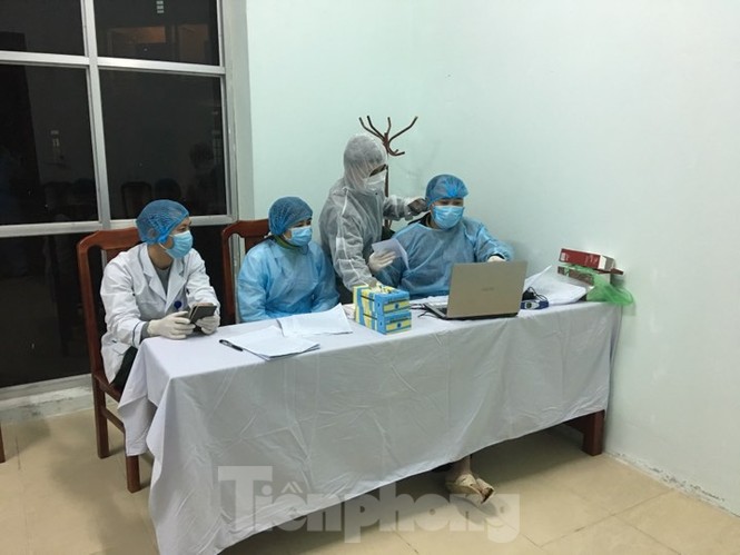 Trắng đêm cùng đội ngũ