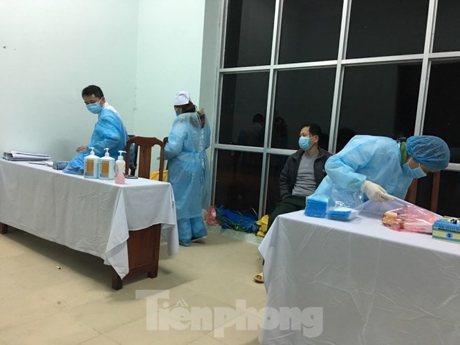 Trắng đêm cùng đội ngũ