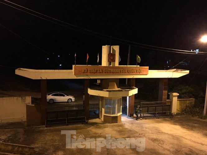 Trắng đêm cùng đội ngũ