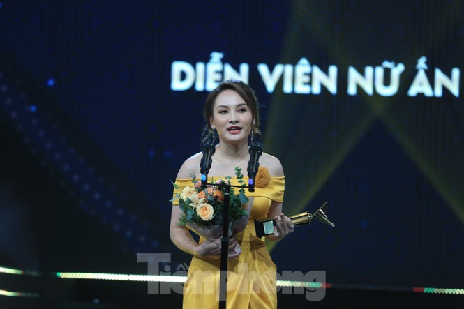 ‘Để Mị nói cho mà nghe’ phiên bản bố Sơn ‘Về nhà đi con’ và dàn nữ diễn viên hot - ảnh 5
