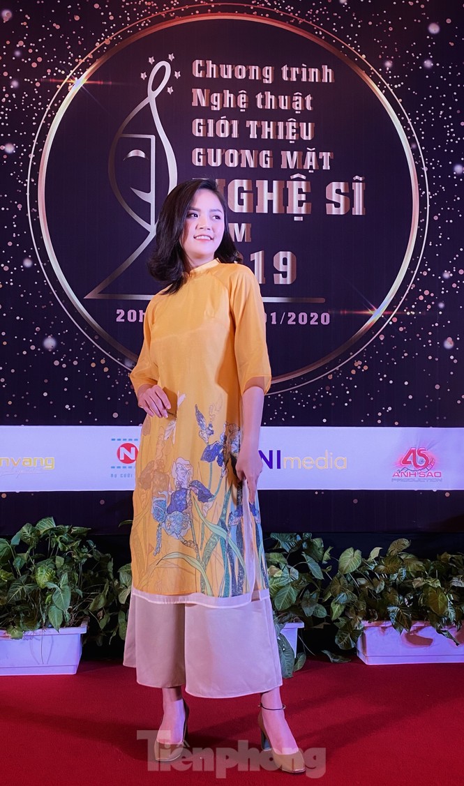 Công Lý, Xuân Bắc, Thu Quỳnh rạng rỡ trong đêm tôn vinh hơn 200 nghệ sỹ - ảnh 5