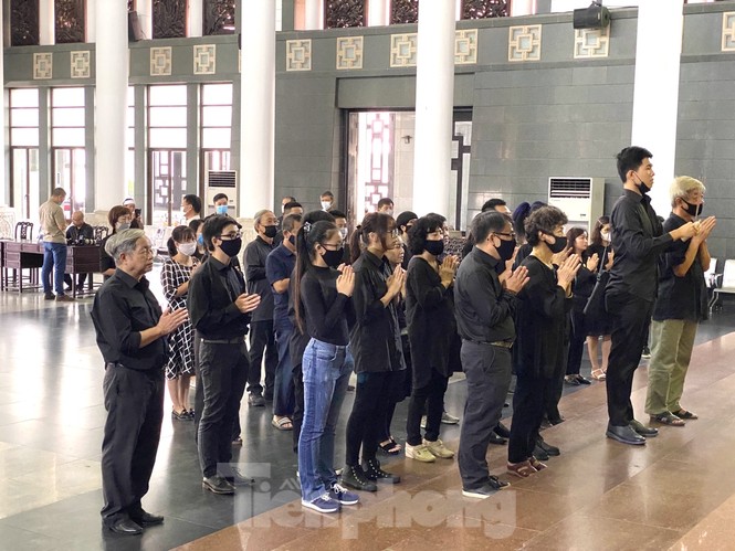 Nghẹn ngào tiễn đưa nhạc sĩ Phó Đức Phương về ‘đỉnh Phù Vân’ - ảnh 5