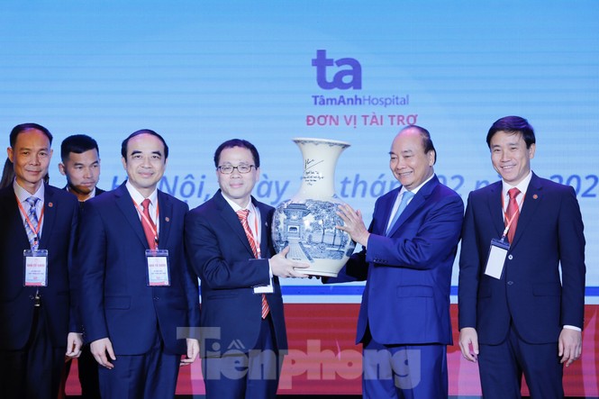 Mỗi giảng viên trường y đều mang trái tim 2 người thầy - ảnh 3