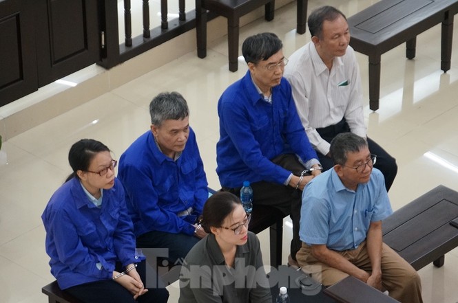 Nguyên Thứ trưởng Bộ Lao động, Thương binh và Xã hội hầu tòa - ảnh 1