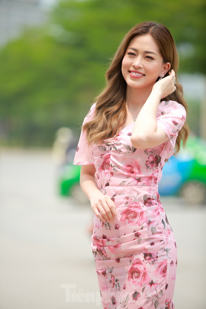 Á hậu Bùi Phương Nga rạng ngời tại buổi ra mắt chuyên trang Sinh viên Việt Nam - ảnh 13