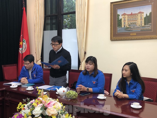 Sáp nhập Chi đoàn Báo Sinh viên Việt Nam vào Đoàn cơ sở Báo Tiền Phong - ảnh 1