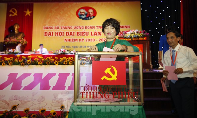 Bầu 25 đồng chí vào Ban Chấp hành Đảng bộ T.Ư Đoàn nhiệm kỳ 2020 - 2025 - ảnh 8