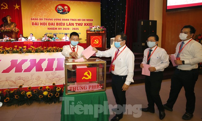 Bầu 25 đồng chí vào Ban Chấp hành Đảng bộ T.Ư Đoàn nhiệm kỳ 2020 - 2025 - ảnh 9