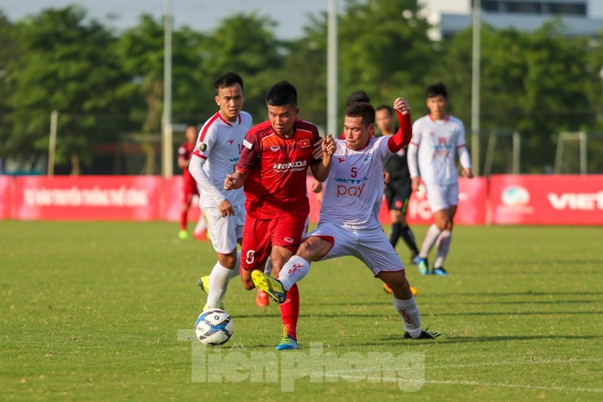 U23 Việt Nam tịt ngòi trước 'quân xanh' Viettel - ảnh 13