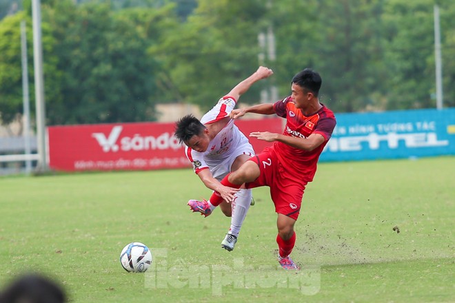 U23 Việt Nam tịt ngòi trước 'quân xanh' Viettel - ảnh 8