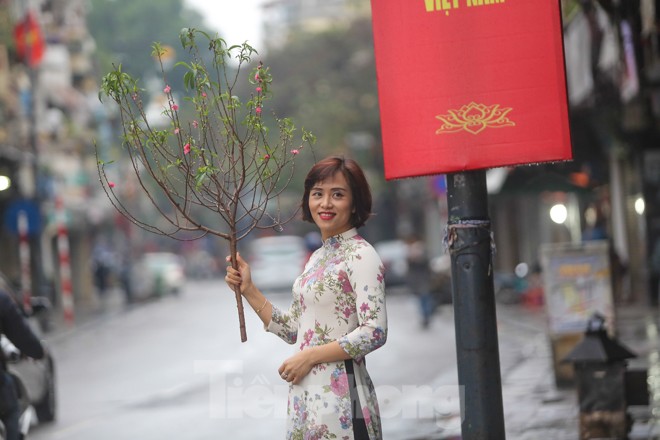 Sáng mùng 1 Tết bình yên ở Hà Nội - ảnh 13