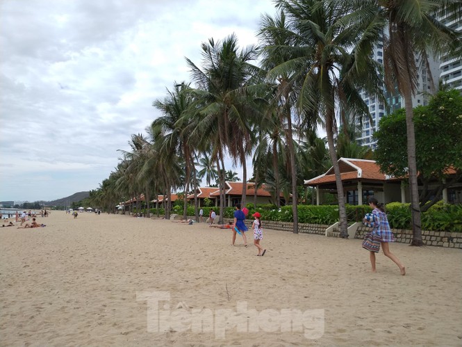 Cao ốc, khách sạn, nhà hàng... đua nhau “chắn tầm nhìn” biển Nha Trang - ảnh 4