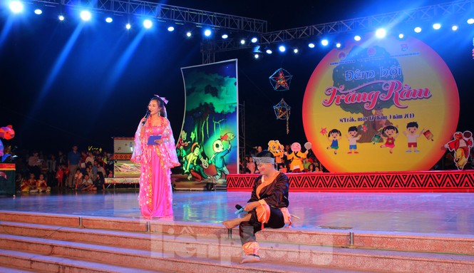 Thiếu nhi huyện thảo nguyên M’đrắk với Hội trăng rằm 'nhiều quà chưa từng có' - ảnh 10