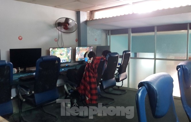 Nhiều quán internet vẫn hoạt động sau tuyên bố của Chủ tịch Hà Nội - ảnh 9