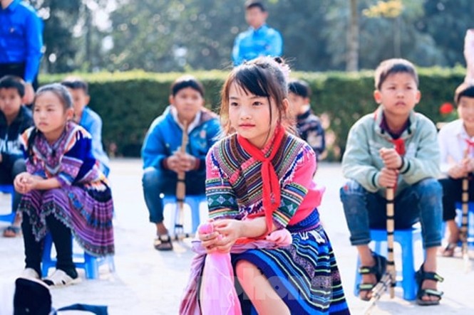 Thanh Niên Bình Dương vượt hàng nghìn km mang áo ấm đến trẻ em Tây Bắc - ảnh 4