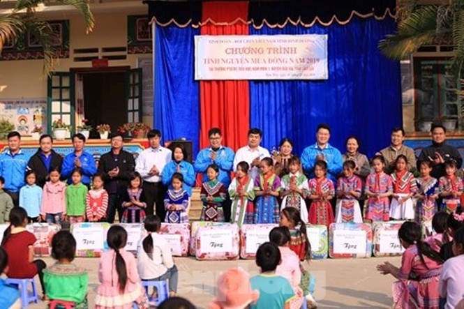 Thanh Niên Bình Dương vượt hàng nghìn km mang áo ấm đến trẻ em Tây Bắc - ảnh 7