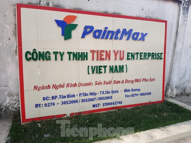 Xe bồn chở hóa chất bốc cháy dự dội sau tiếng nổ trong công ty Trung Quốc - ảnh 2