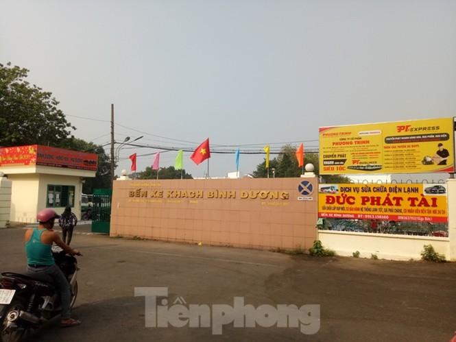 Bến xe vắng như ‘Chùa Bà Đanh’ vì công nhân được tặng vé xe về Tết - ảnh 7