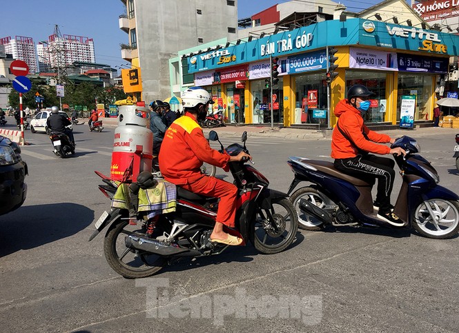 Những quả 'bom gas' di động rình rập người đi đường - ảnh 2
