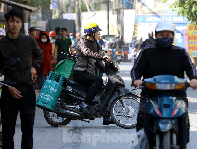 Những quả 'bom gas' di động rình rập người đi đường - ảnh 4