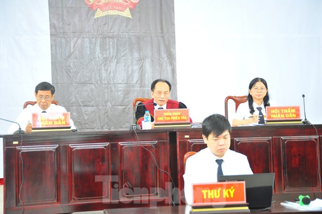 Chủ quán nướng làm nhục khách ở Bắc Ninh bị đề nghị 10-12 tháng tù giam - ảnh 3