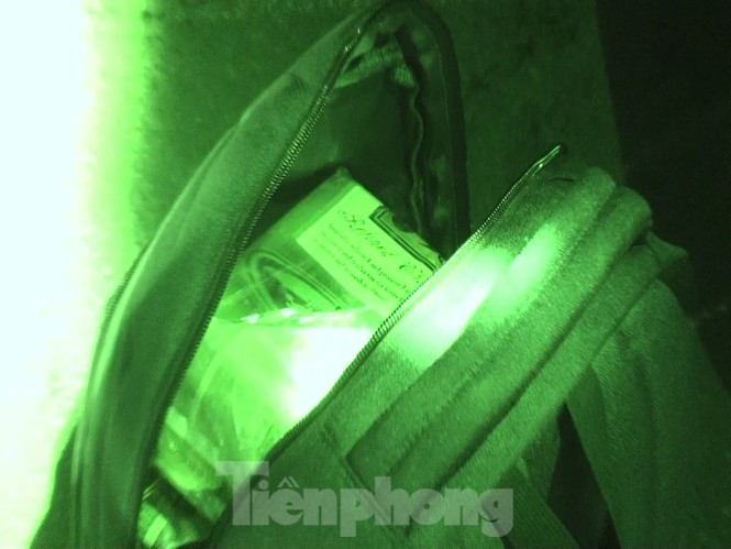 Phá đường dây buôn ma tuý xuyên quốc gia thu giữ 10kg ma tuý đá - ảnh 3