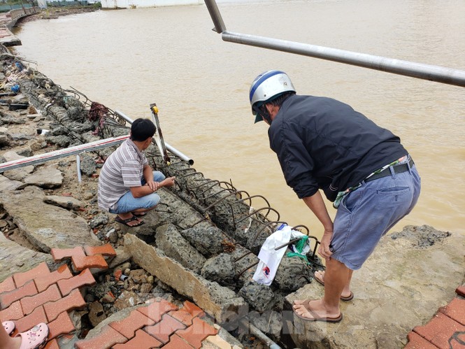 Bờ biển Đà Nẵng ngổn ngang, kè sông sụt lún sau bão - ảnh 2