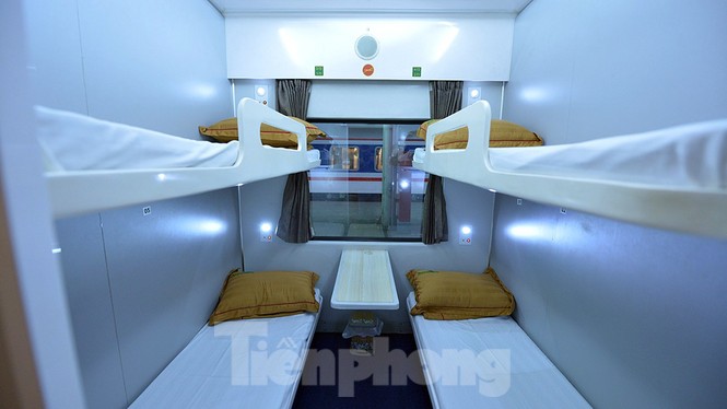 Bình yên những đoàn tàu cuối năm - ảnh 15