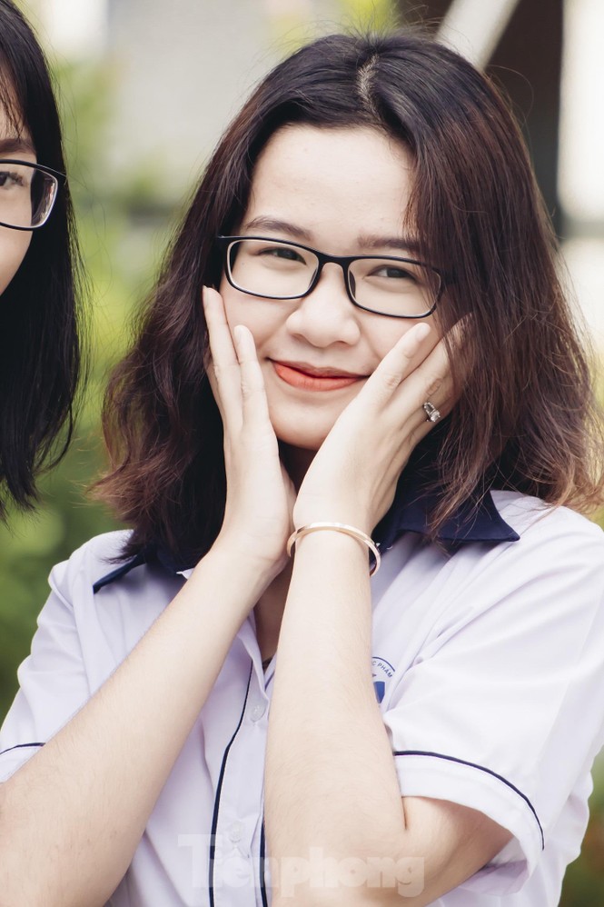 Hình ảnh nữ sinh rạng ngời trong ngày khai giảng - ảnh 4