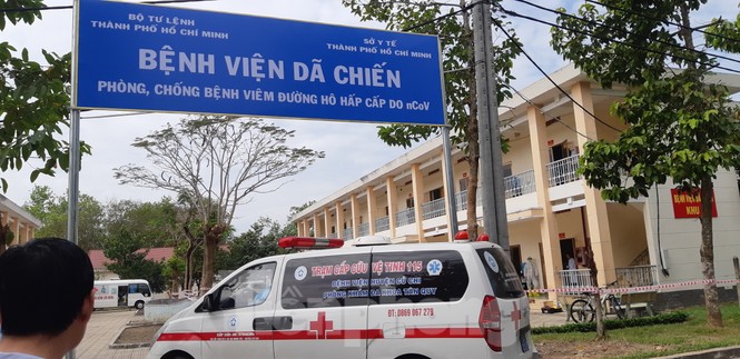Bệnh viện Dã chiến TPHCM diễn tập cấp cứu khẩn cấp người nhiễm nCov - ảnh 1