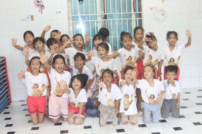 “Tiền Phong tiếp sức cộng đồng” đến với Trung tâm nhân đạo Quê Hương - ảnh 2