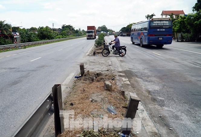 Khẩn cấp bổ sung biển báo, thiết kế cầu vượt ở quốc lộ 5 sau tai nạn chết người - ảnh 2