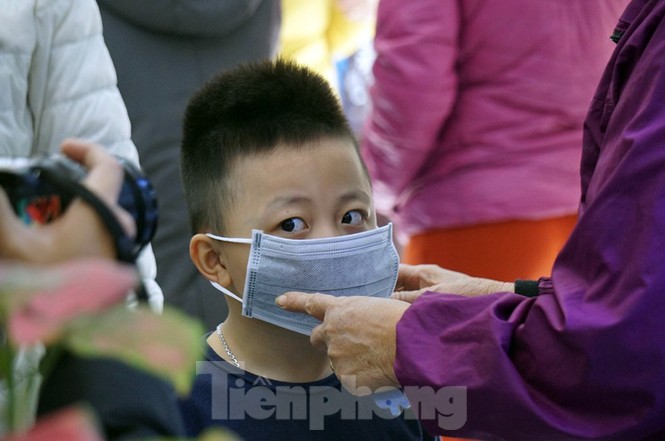 Đeo khẩu trang đi uống cà phê ở Hà Nội thời dịch virus corona - ảnh 12