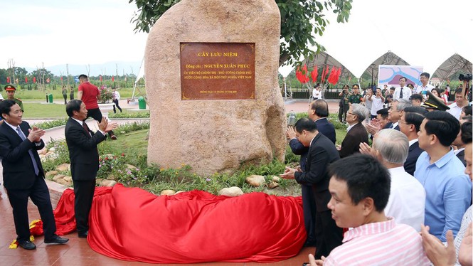 The Prime Minister attended the inauguration and inauguration ceremony of two key projects in Hai Phong - photo 3