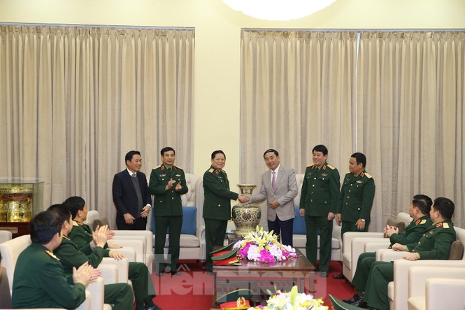Đại tướng Ngô Xuân Lịch thăm và làm việc tại Quân khu 1 - ảnh 3