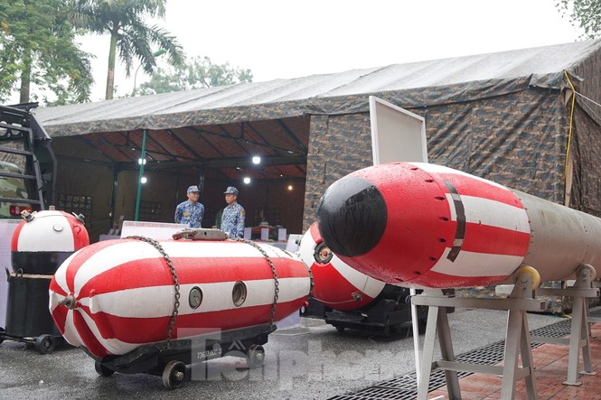 Cận cảnh ngư lôi, tổ hợp tên lửa của Quân đội nhân dân Việt Nam - ảnh 3