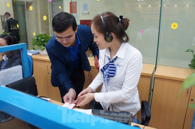 Lãnh đạo T.Ư Đoàn 'tiếp sức' công nhân điện lực Thủ đô - ảnh 2