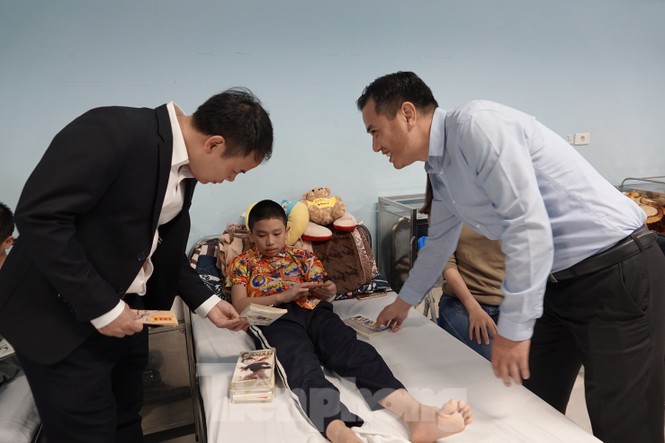 Bí thư T.Ư Đoàn Nguyễn Ngọc Lương: Đóng góp sức trẻ vì cộng đồng - ảnh 8