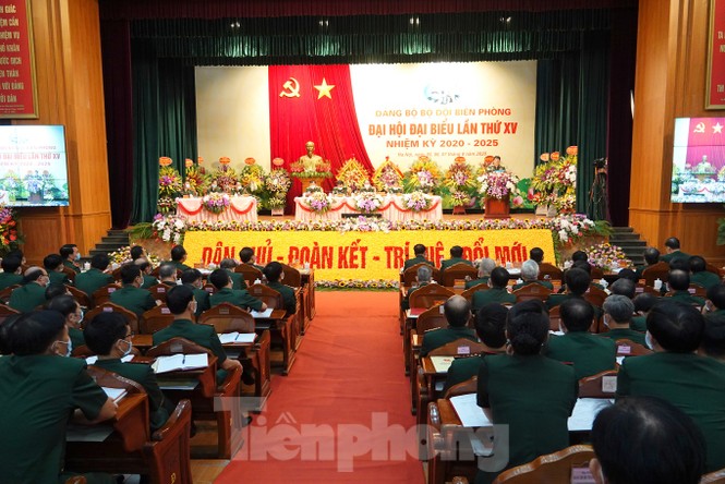 Đại tướng Lương Cường: Bộ đội Biên phòng kiên cường bám trụ trên tuyến đầu - ảnh 7