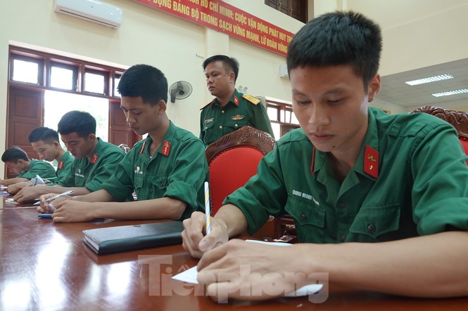 Mô hình giáo dục pháp luật cho thanh niên ở Lữ đoàn 201 - ảnh 3
