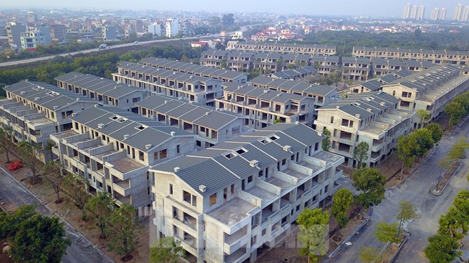 Dự án NƠXH xây gần xong mới xin cấp phép, đất vàng Hà Nội cao nhất 188 triệu/m2 - ảnh 1