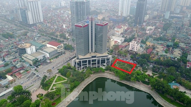 Vừa 'đòi ' được khu đất vàng, dân lại lo DN lấp hồ Thành Công xây chung cư - ảnh 1