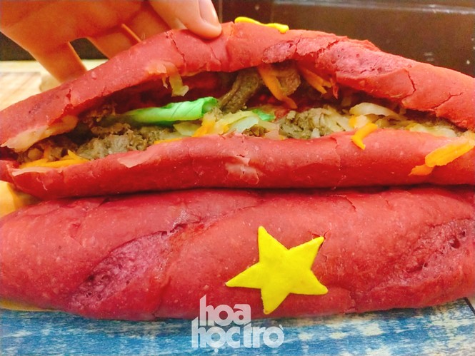 Hà Nội: “Bánh mì yêu nước” chưa hết chiều đã hết bánh có gì “hot”? - ảnh 7