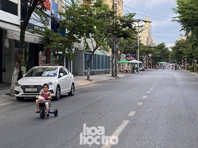 Đà Nẵng: Bị phong tỏa vì dịch bệnh nhưng lòng người không