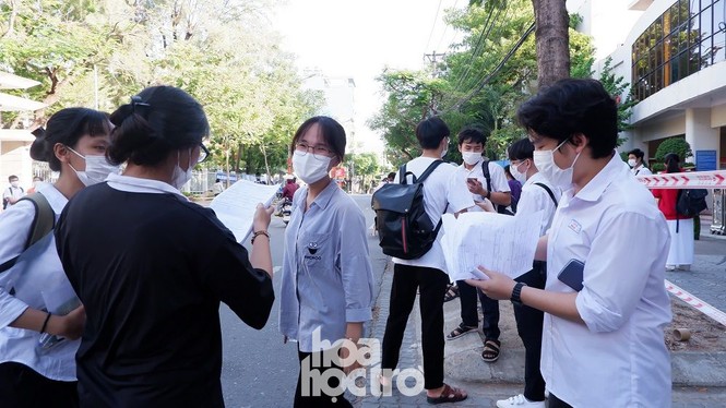 Thi tốt nghiệp THPT đợt 2: Đề Toán