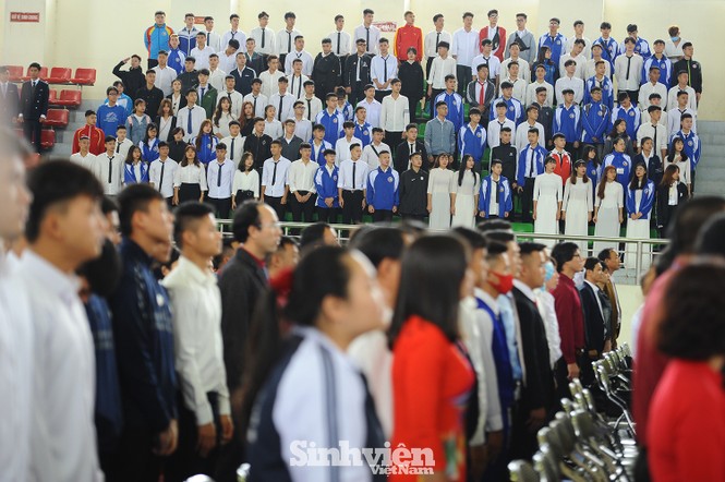 Trọng Hoàng, Bùi Tiến Dũng, Quế Ngọc Hải trở thành tân sinh viên - ảnh 3