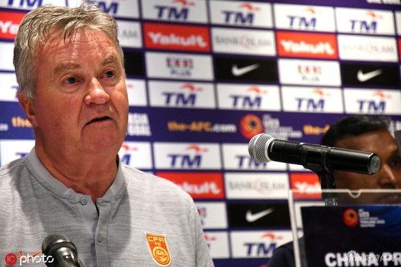 Guus Hiddink bị U22 Trung Quốc ''sa thải'' sau trận thua mất mặt Việt Nam