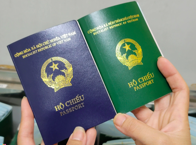 Pháp vẫn công nhận hộ chiếu mẫu mới của Việt Nam