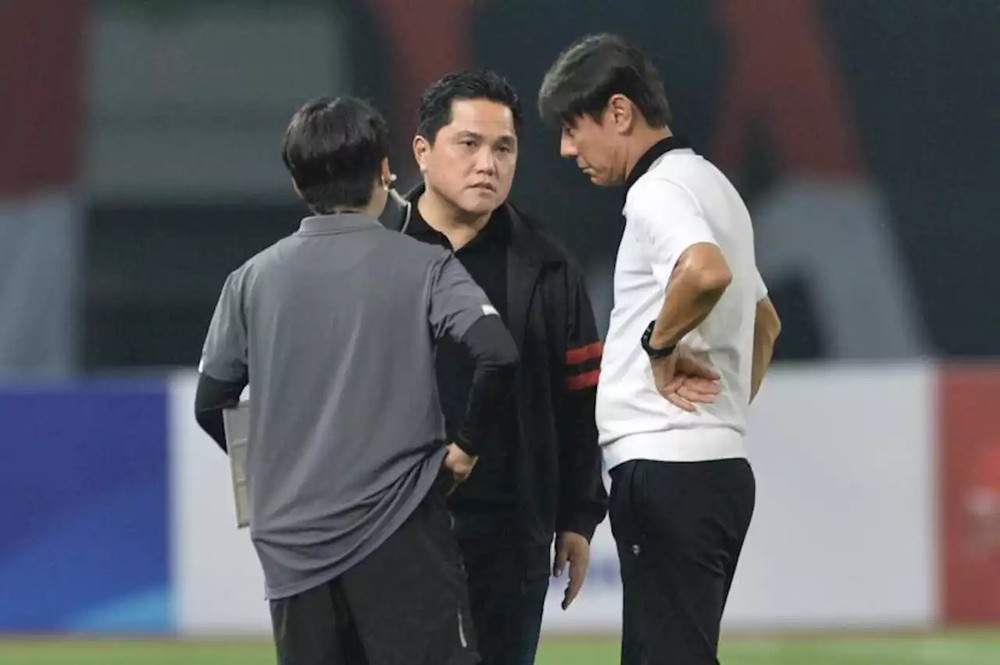 Chủ tịch PSSI bực mình về tương lai của HLV Shin Tae-yong: 'Đi mà hỏi Thái  Lan và Việt Nam'